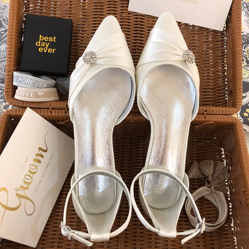 Beautiful Wedding Shoes For Bride Pointed Toe Ankle Strap Evening Party Flats Casual Daily Sandals Ivory