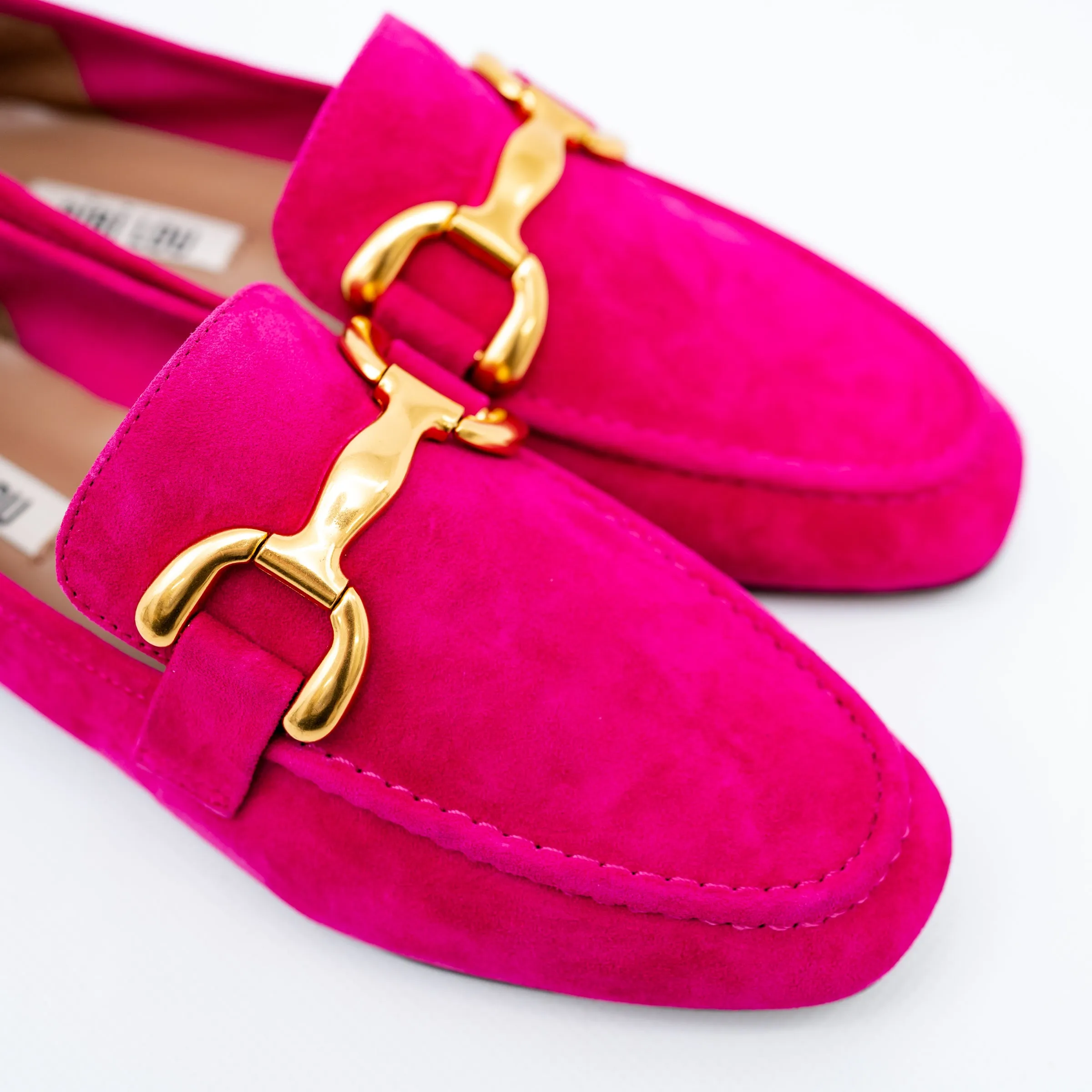 Bibi Lou Vela Loafer in Fuchsia