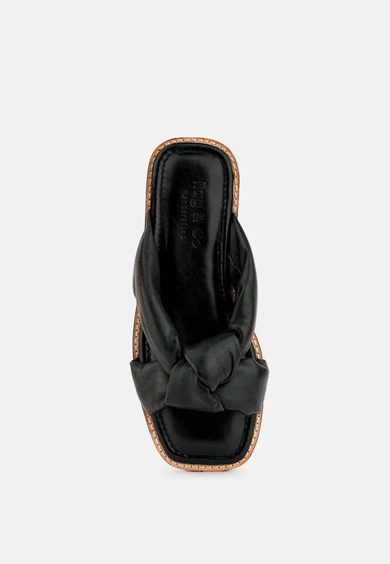 CHUBS Black Puffy Strap Sliders Flat