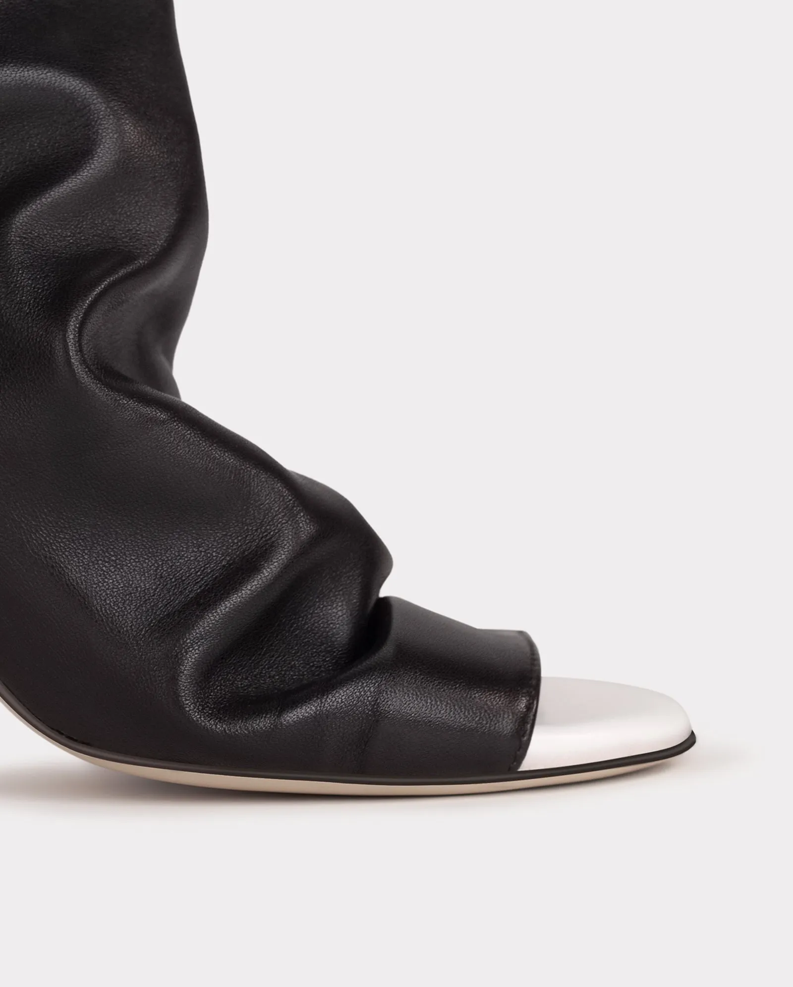 Hedy Black & White Leather