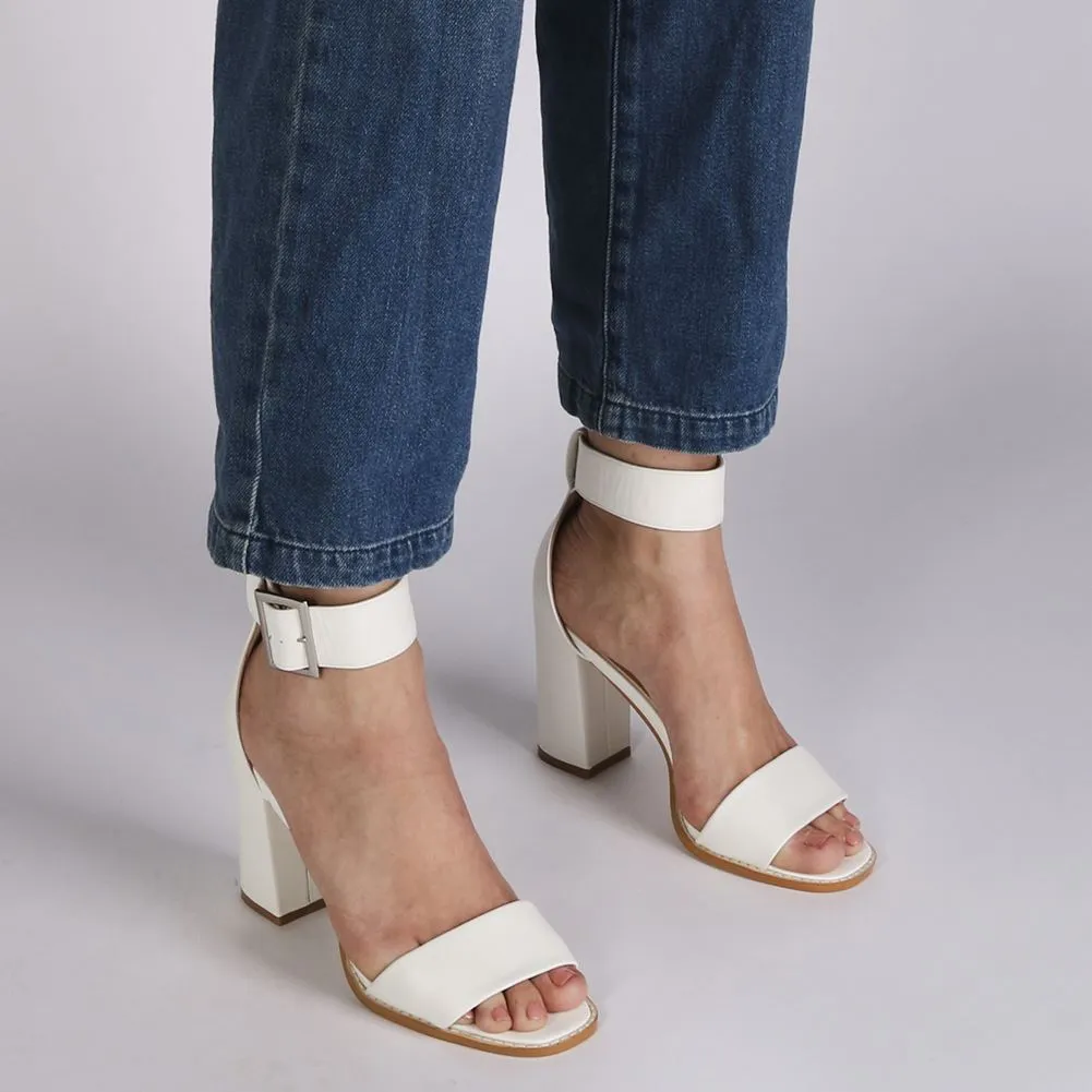 Marlo Buckle High Heels in White