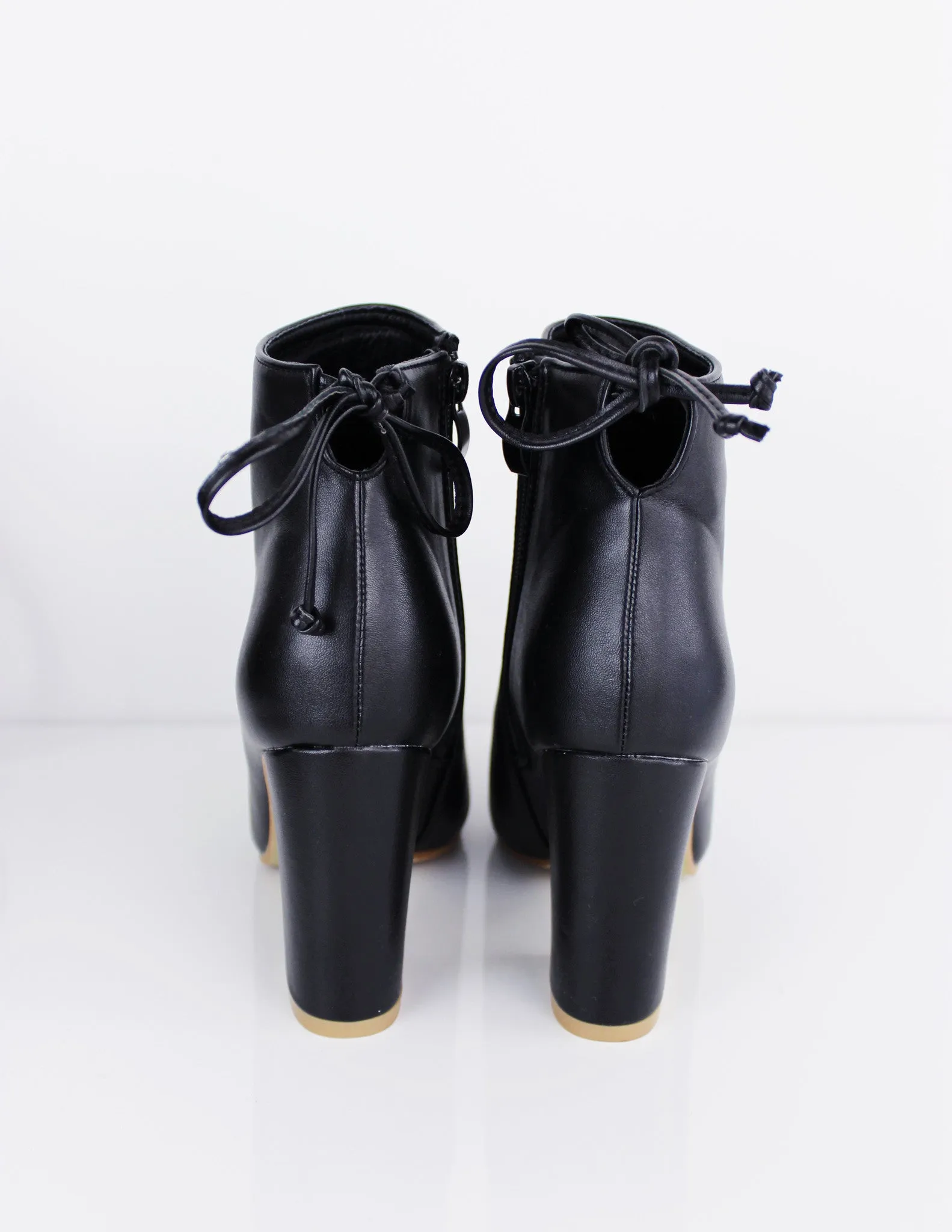 ROSCO ANKLE BOOTS
