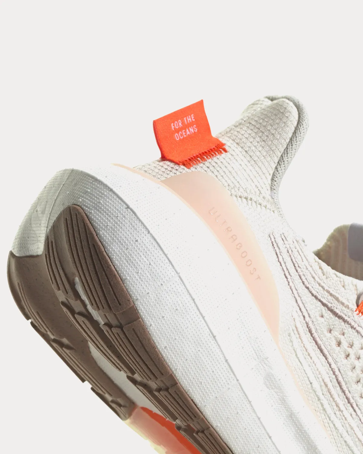 Ultraboost Light Non Dyed / Core Black / Wonder Quartz Running Shoes