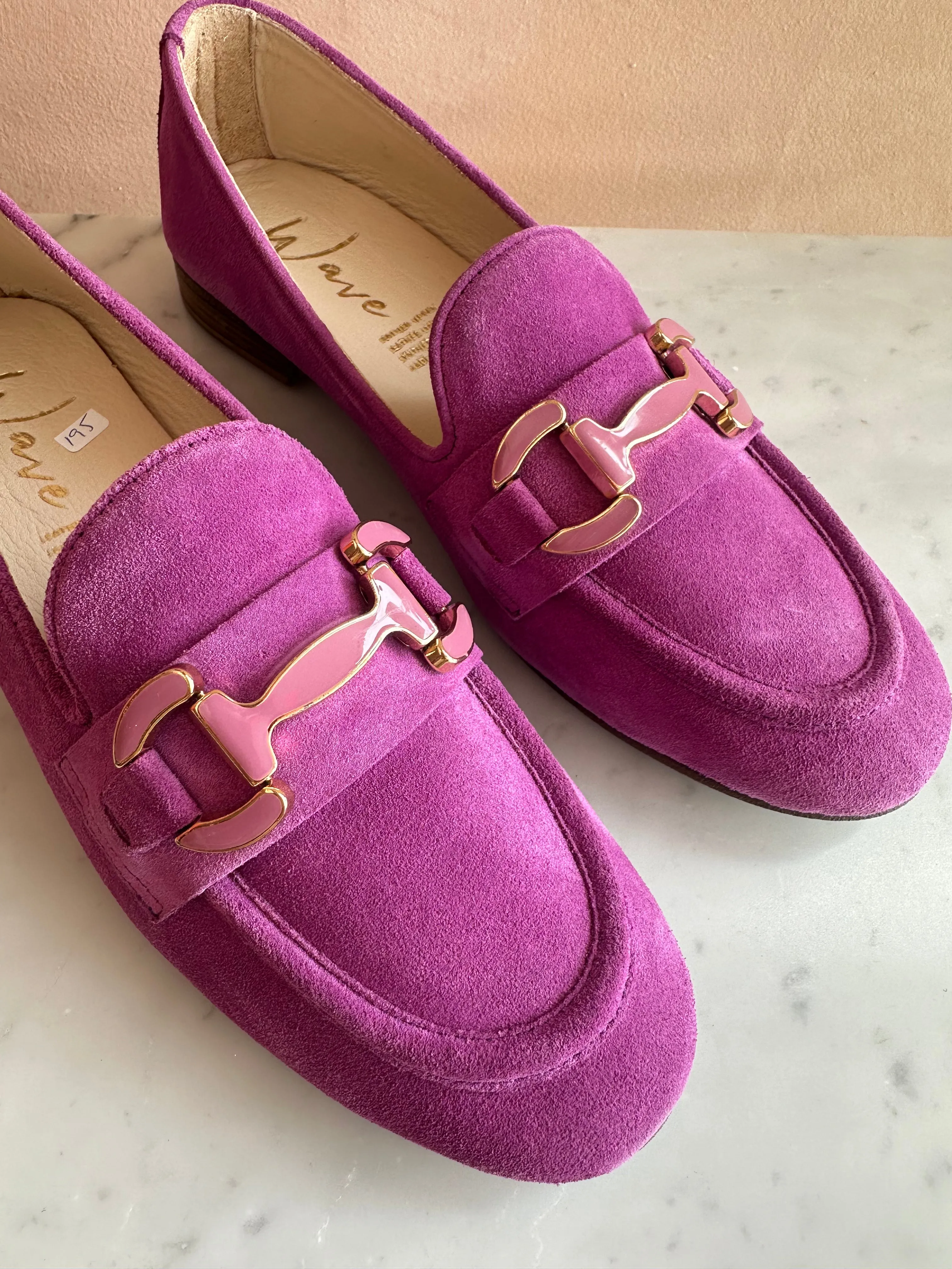 WAVE - 28445 Suede Fuchsia Loafer